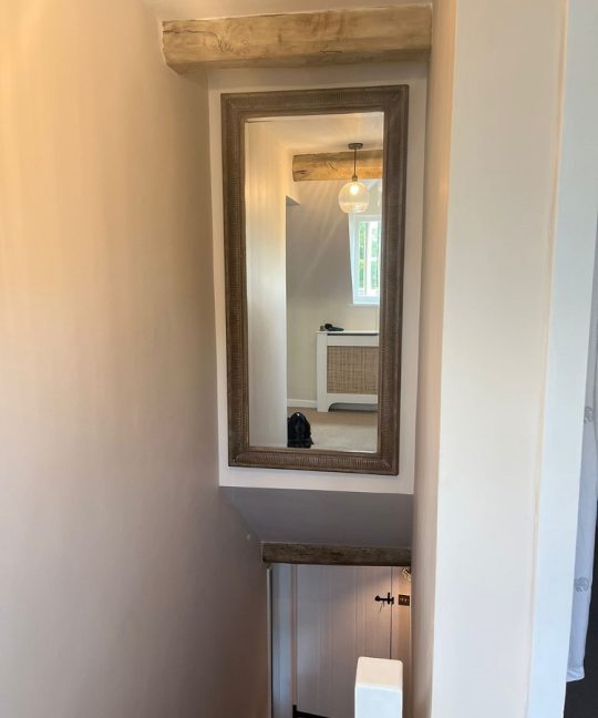 Can you hang a tv on drywall?